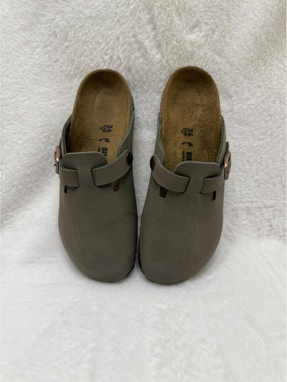 New Birkenstock Boston Clogs Youth Size 34 or Youth 3-3.5
